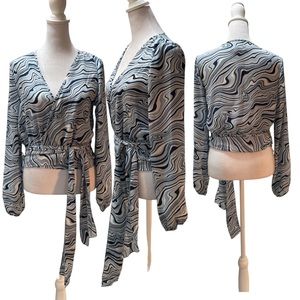 NWT Streetwear Society 2 Tone Blue & White Abstract Print Sheer Long Sleeve Wrap